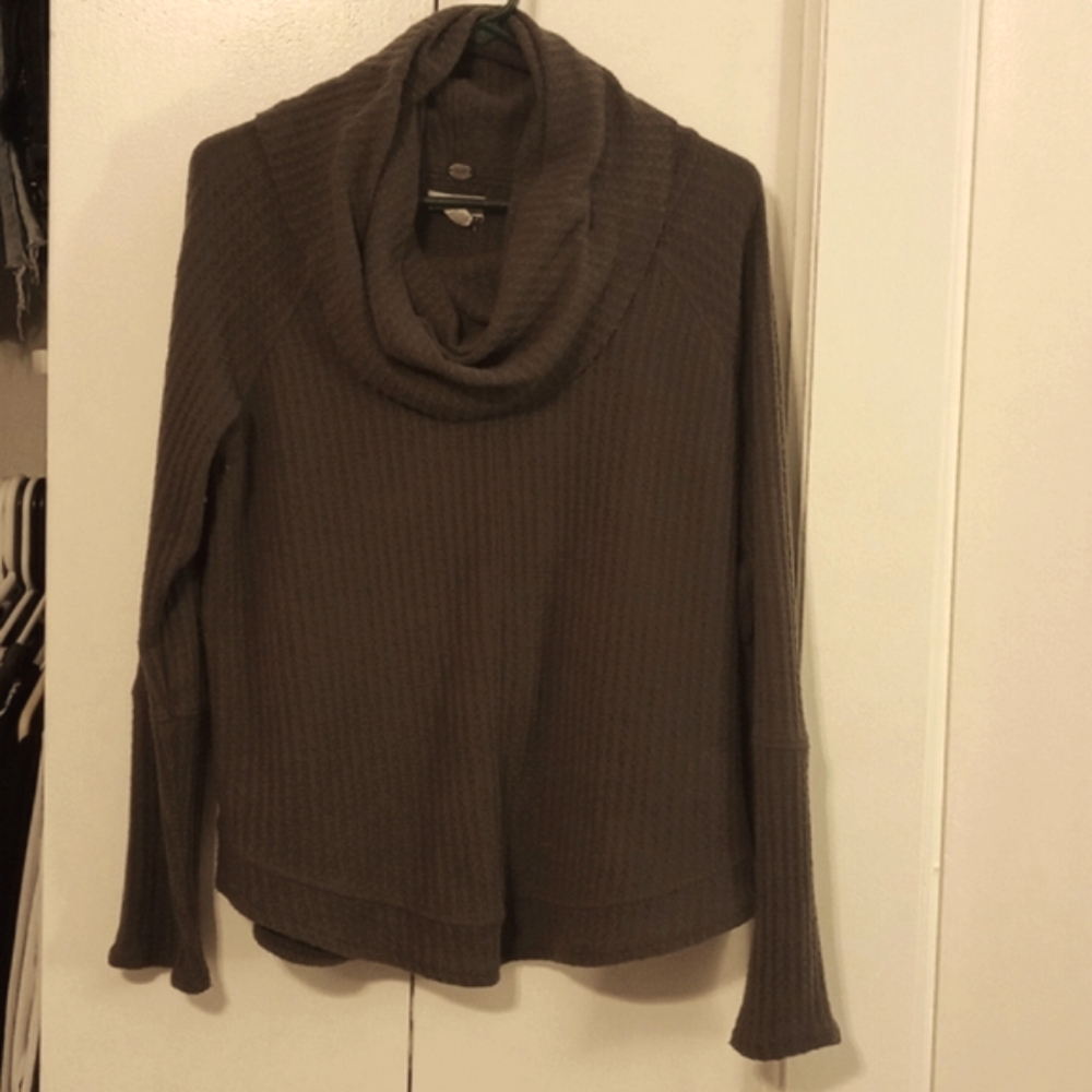 Cupio Green Cowl Neck Tunic